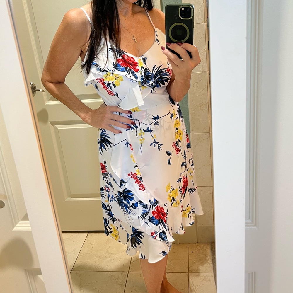 Banana Republic Amazing Elegant Sundress 
like new great for summer & spring!!